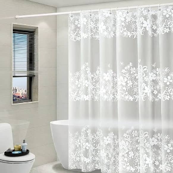 Cómo limpiar las cortinas de baño de plástico